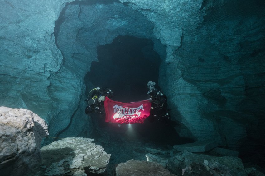 Пещерный дайвинг в Орде. Автор фото Андрей Городисский. Фотобанк RuDIVE