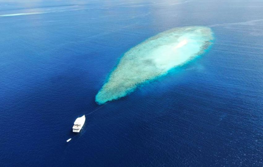 Дайвинг на Мальдивах, вид на атолл сверху. Фотобанк RuDIVE